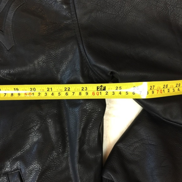 NEWYankees Black Faux Leather Quilt Bomber Jacket - Picture 7 of 8